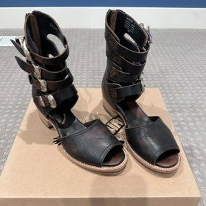 Freebird by Steven Pilar  Size 8